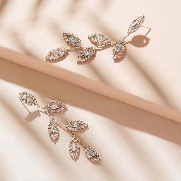 Brinco Folha Dourada